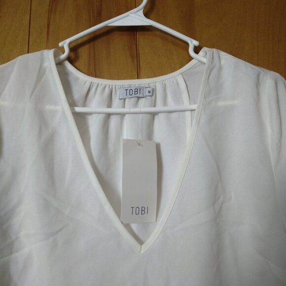 Tobi Women's Medium Long Sleeve Pullover Boho Embroidered Cuff Blouse V-Neck - Picture 2 of 8